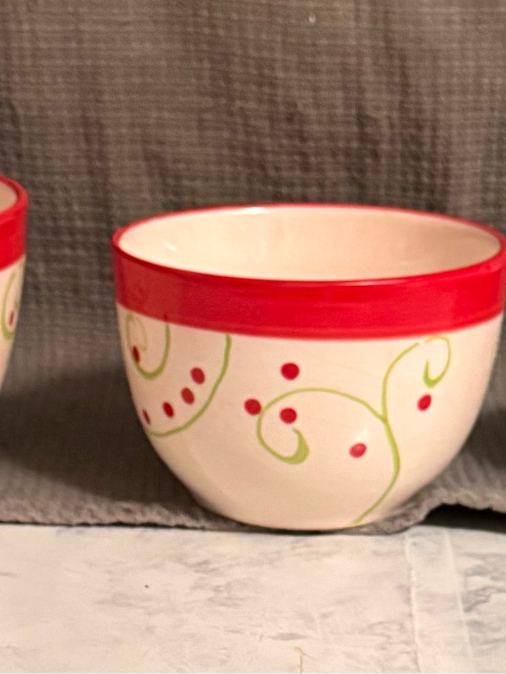 Vintage Hand Painted Ceramic Nesting Mixing Bowls Set 3